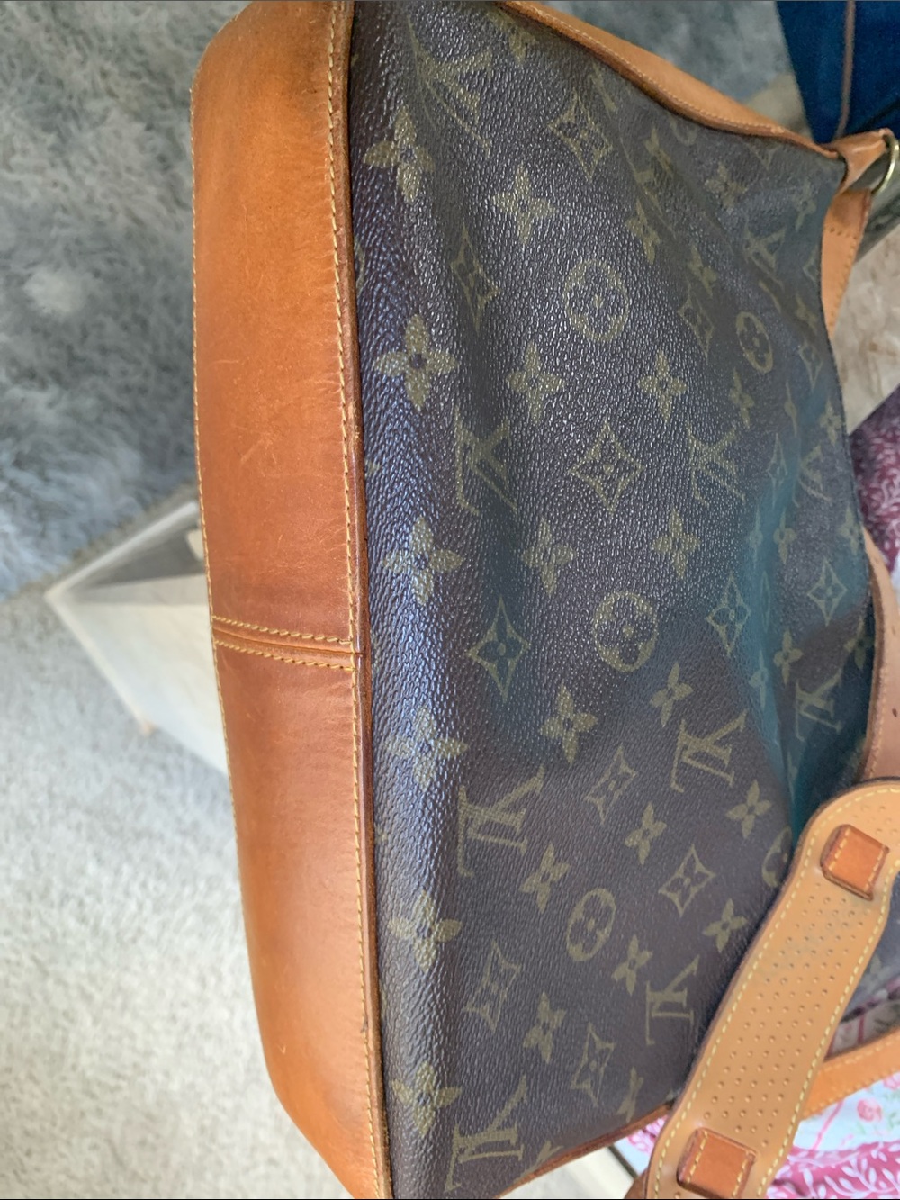 Louis Vuitton Monogram Canvas Shoulder Bag in Brown with Tan Trim with wear - Picture 8 of 14